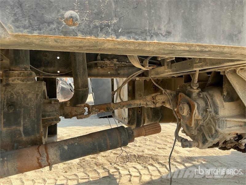 Bedford 10000 L 4x4 Water Truck (Inoperable) Vanningsvogn for støvdemping