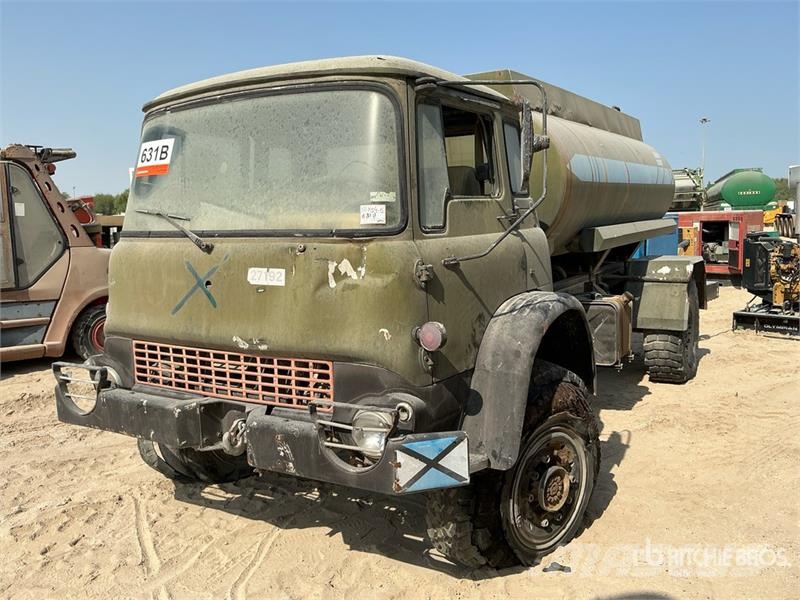 Bedford 10000 L 4x4 Water Truck (Inoperable) Vanningsvogn for støvdemping