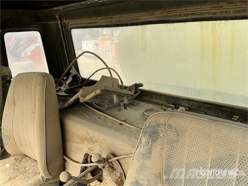 Bedford 10000 L 4x4 Water Truck (Inoperable) Vanningsvogn for støvdemping