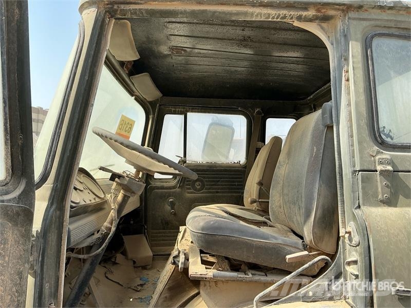 Bedford 8000 L 4x4 Water Truck (Inoperable) Water tankers