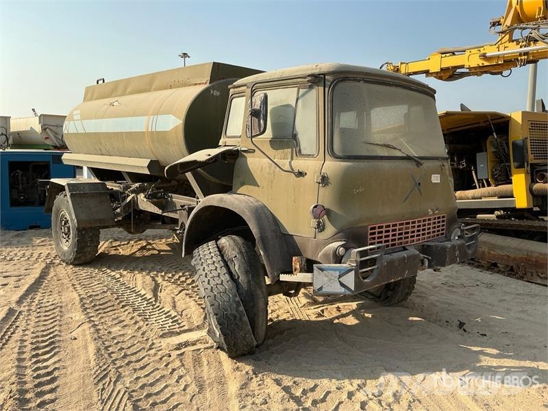 Bedford Water Truck (Inoperable) Water bowser