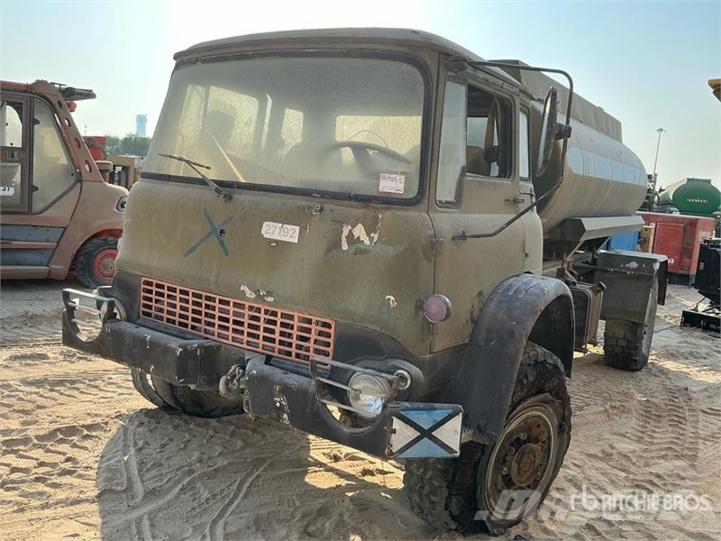 Bedford Water Truck (Inoperable) Water bowser