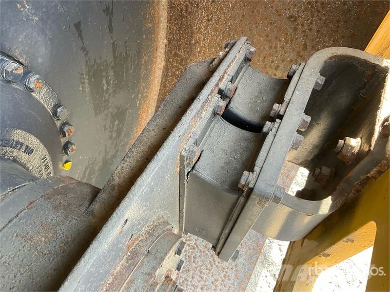 Bomag BW211 D40 Double Drum Roller مداحل أحادية الأسطوانة