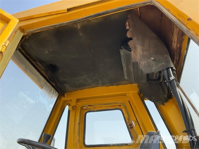 Bomag BW211 D40 Double Drum Roller مداحل أحادية الأسطوانة