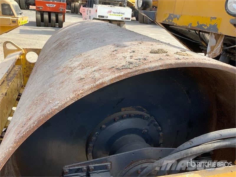 Bomag BW211 D40 Double Drum Roller مداحل أحادية الأسطوانة
