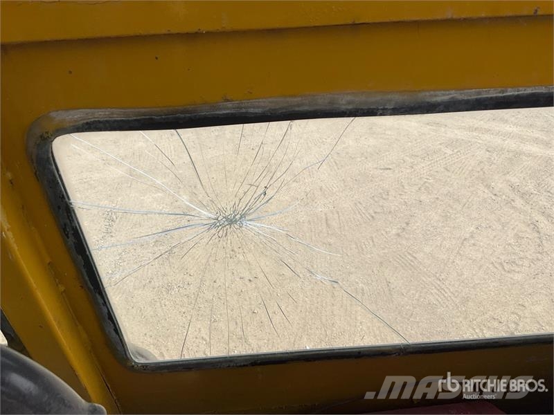 Bomag BW211 D40 Double Drum Roller مداحل أحادية الأسطوانة