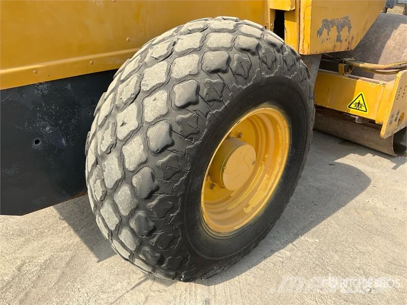 Bomag BW211 D40 Double Drum Roller مداحل أحادية الأسطوانة