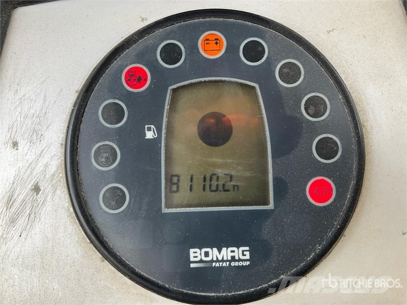 Bomag BW211 D40 Double Drum Roller مداحل أحادية الأسطوانة