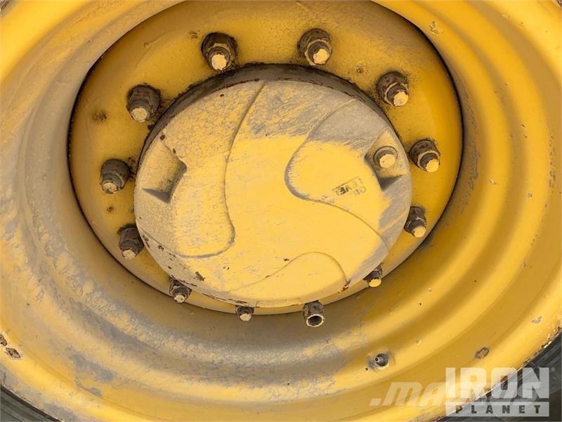 Bomag BW226DI-4 BVC Smooth Drum Compactor Yksivalssijyrät