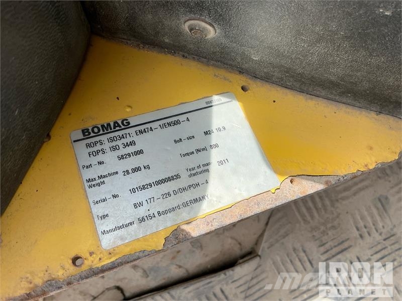 Bomag BW226DI-4 BVC Smooth Drum Compactor Yksivalssijyrät