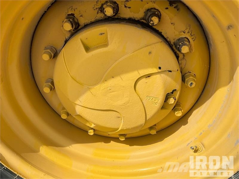 Bomag BW226DI-4 BVC Smooth Drum Compactor Yksivalssijyrät