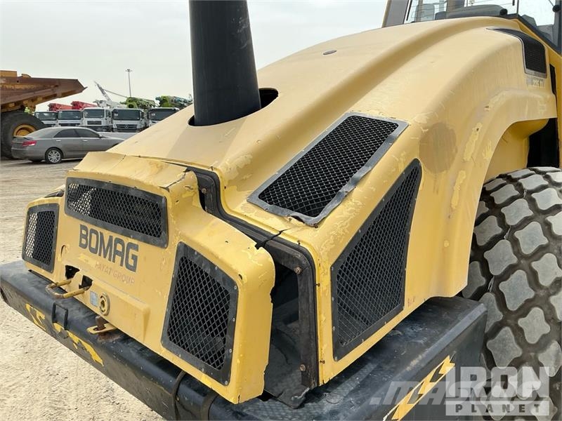 Bomag BW226DI-4 BVC Smooth Drum Compactor Yksivalssijyrät