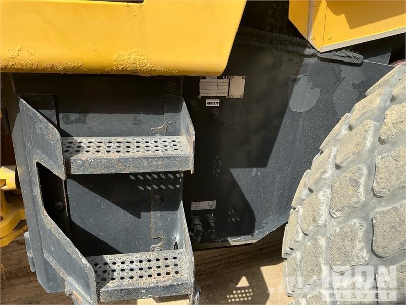 Bomag BW226DI-4 BVC Smooth Drum Compactor Yksivalssijyrät