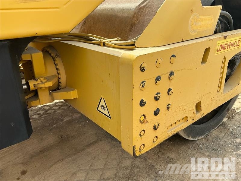 Bomag BW226DI-4 BVC Smooth Drum Compactor Yksivalssijyrät