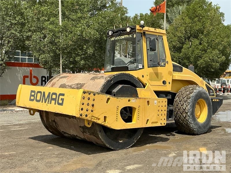 Bomag BW226DI-4 BVC Smooth Drum Compactor Yksivalssijyrät