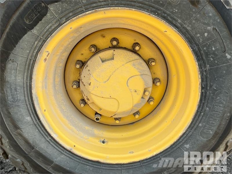 Bomag BW226DI-4 BVC Smooth Drum Compactor Yksivalssijyrät