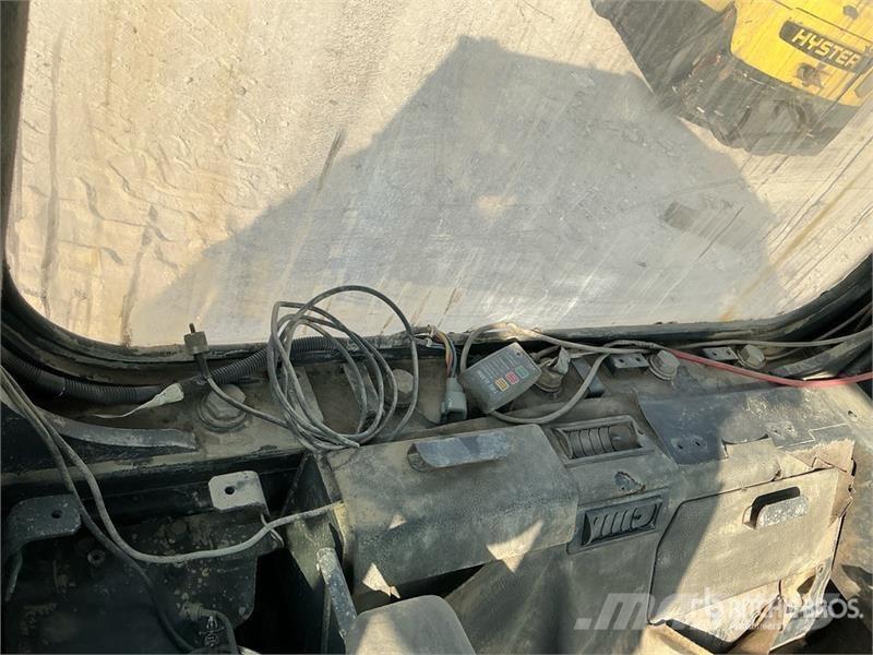 Cab - Fits Komatsu D155-6R Kabine i unutrašnjost