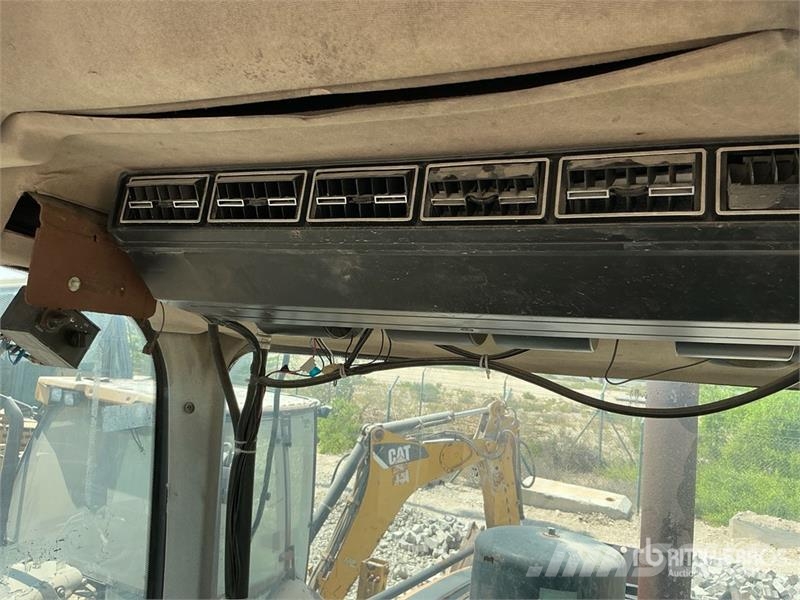 CASE 845 Motor Grader (Inoperable) Greiderid