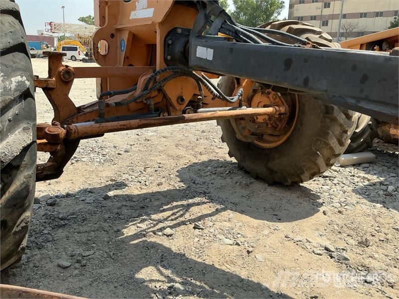 CASE 845B Motor Grader (Inoperable) Niveleuse