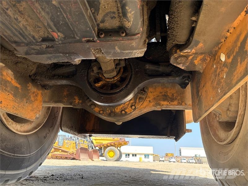 CASE 921E Wheel Loader Rataslaadurid