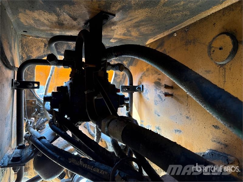 CASE 921E Wheel Loader Rataslaadurid