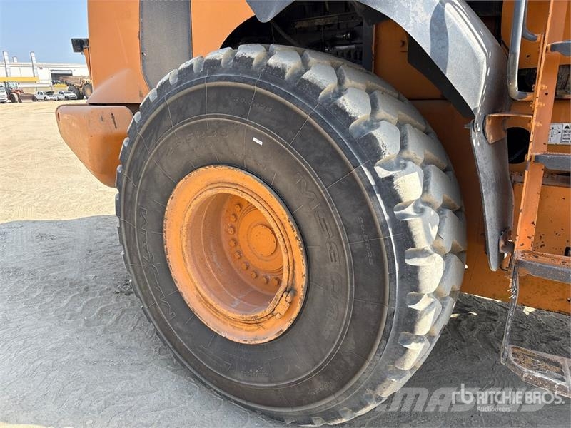 CASE 921E Wheel Loader Rataslaadurid