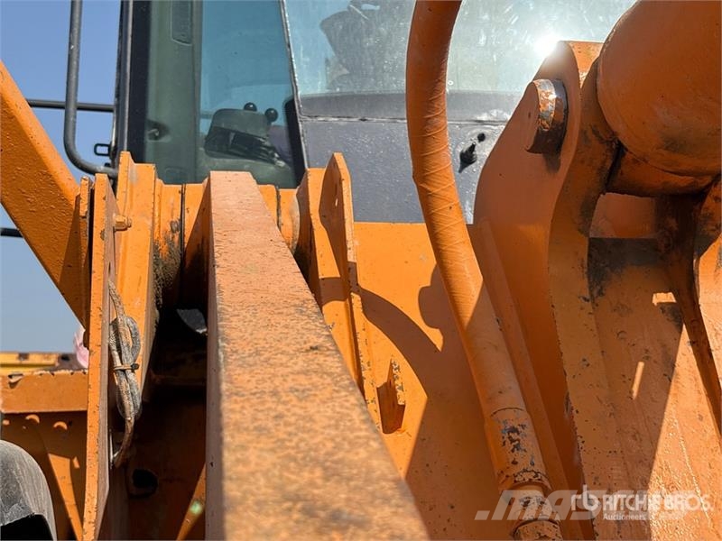 CASE 921E Wheel Loader Rataslaadurid