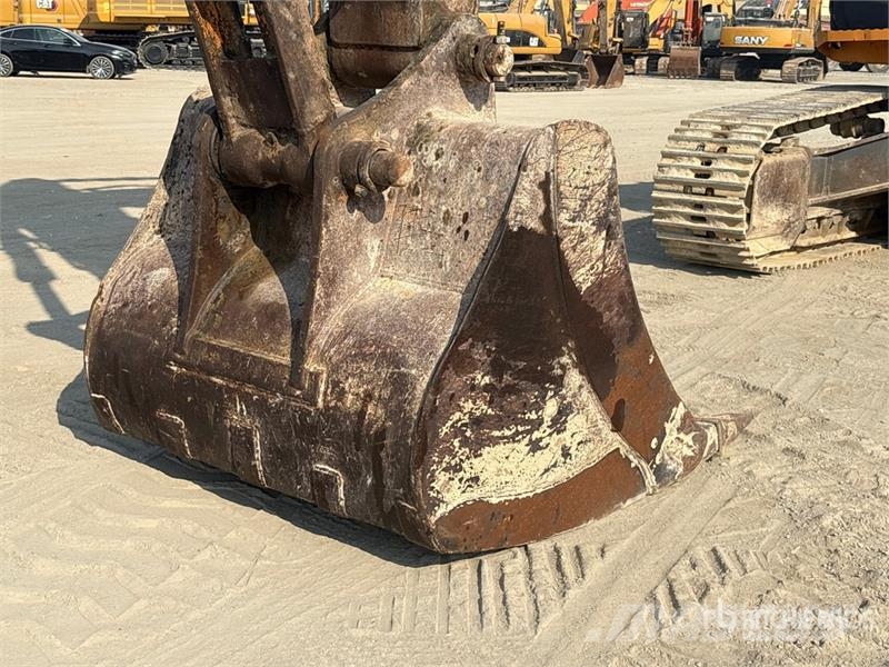 CASE CX370B Tracked Excavator Bageri gusjeničari