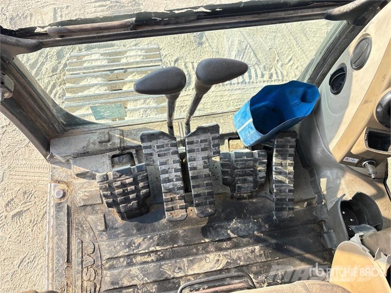 CASE CX370B Tracked Excavator Bageri gusjeničari