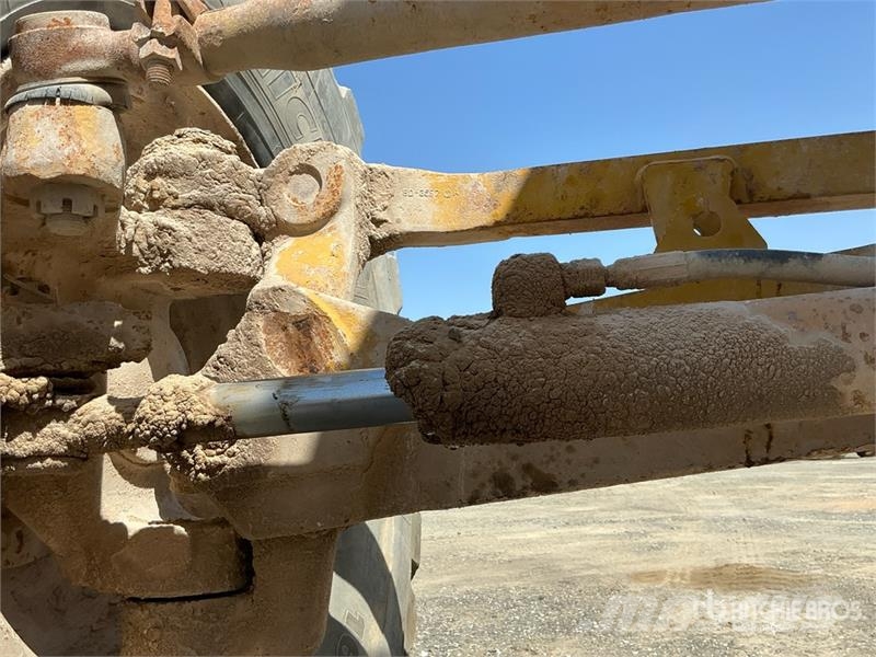 CAT 14G معدات تمهيد الطرق