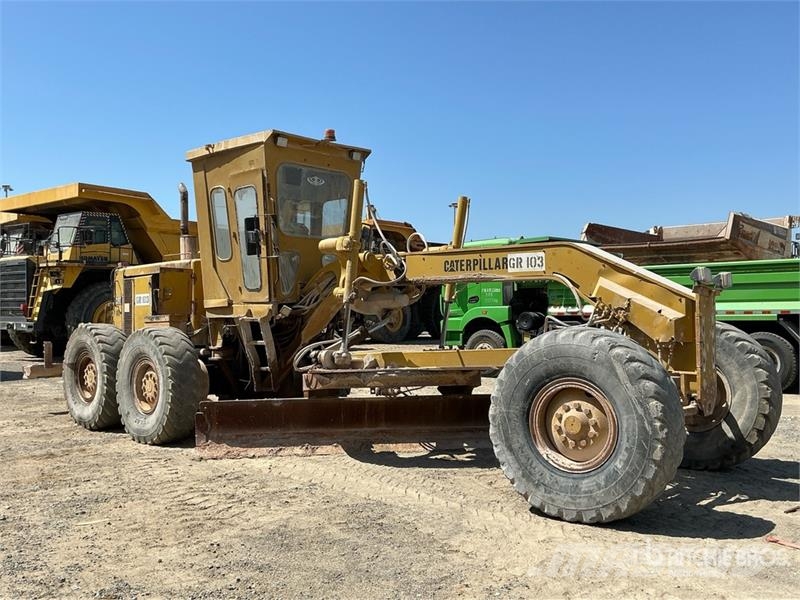 CAT 14G معدات تمهيد الطرق