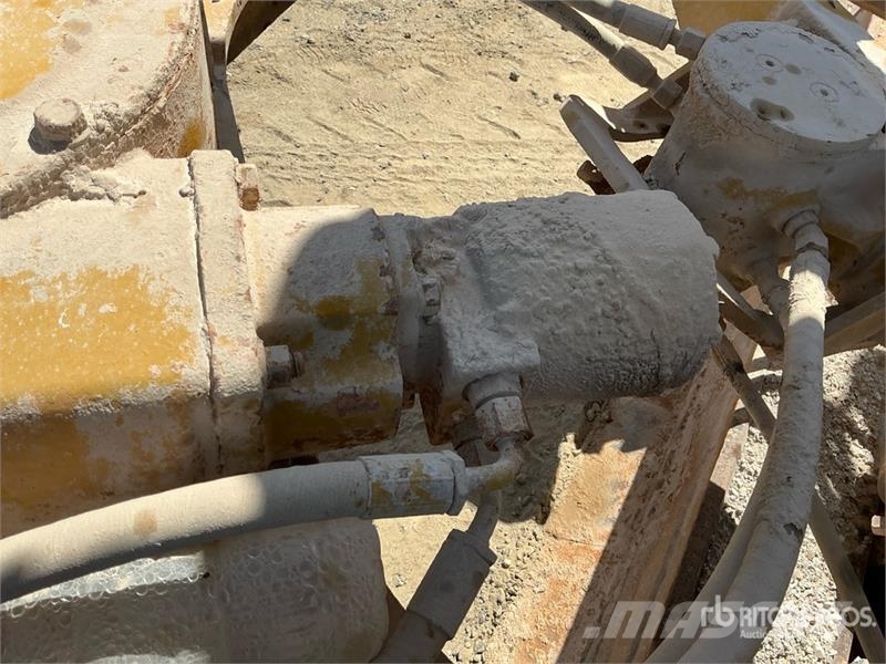 CAT 14G معدات تمهيد الطرق