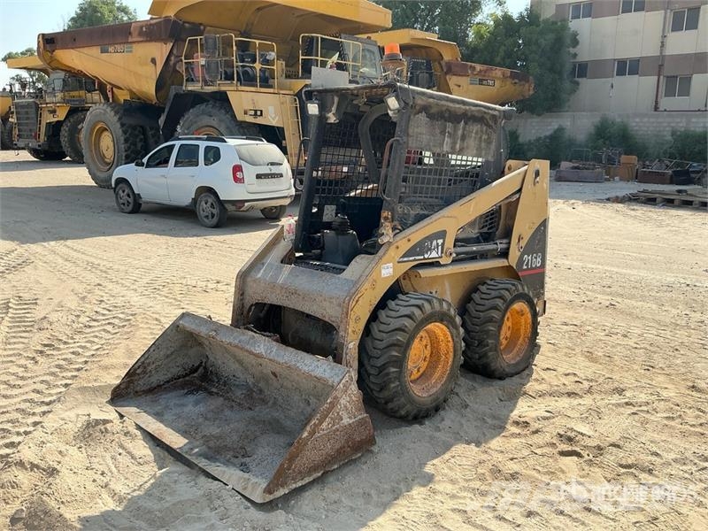 CAT 216B Skid steer loaders