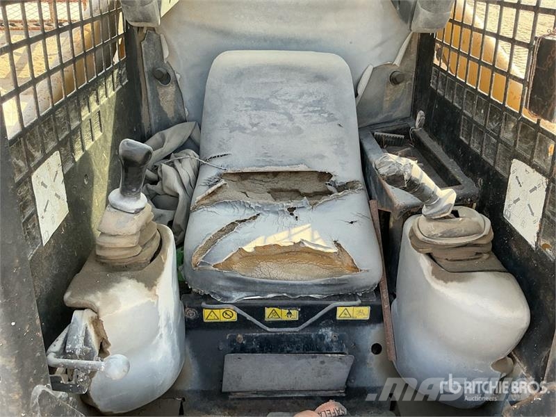CAT 216B Skid steer loaders