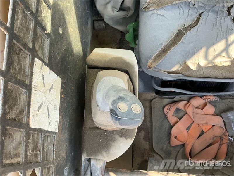 CAT 216B Skid steer loaders