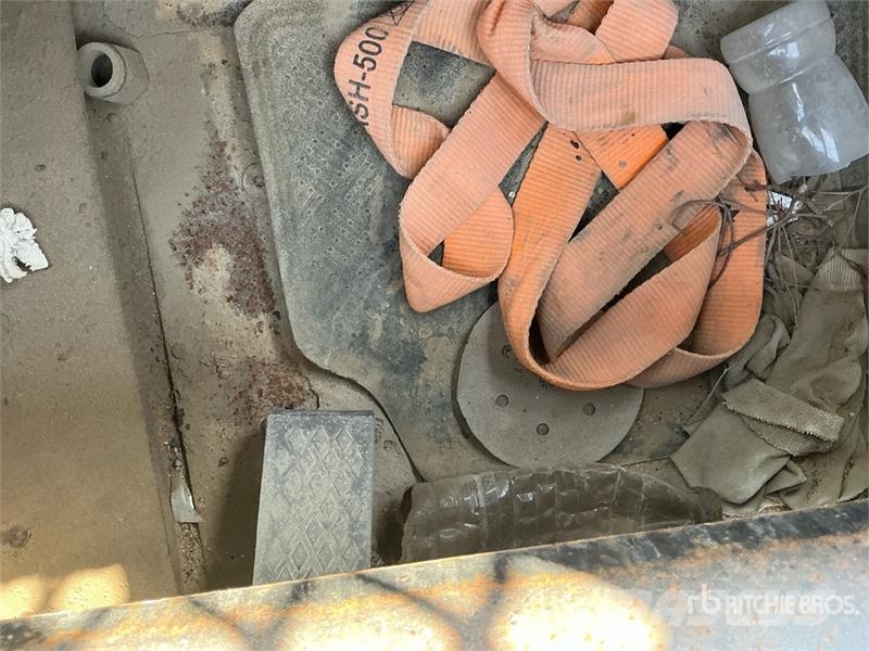 CAT 216B Skid steer loaders