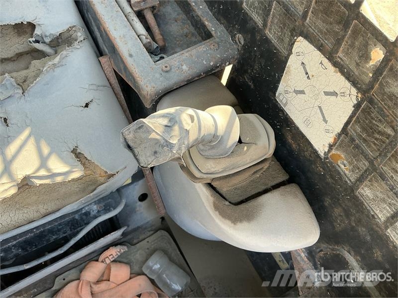 CAT 216B Skid steer loaders