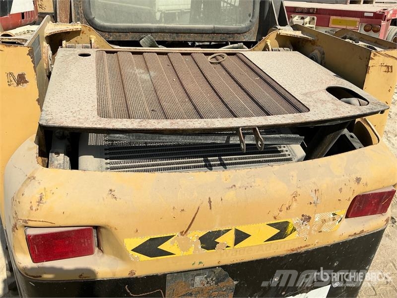 CAT 216B Skid steer loaders