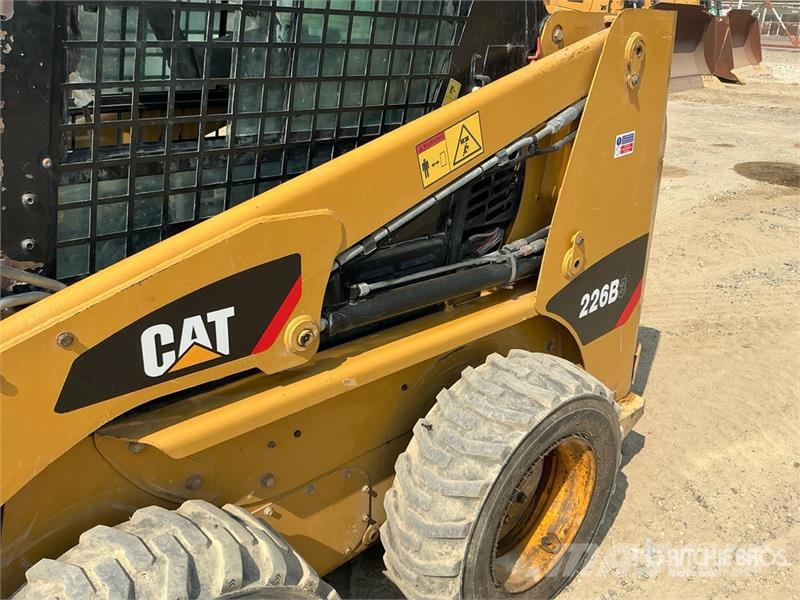 CAT 226 Chargeuse compacte