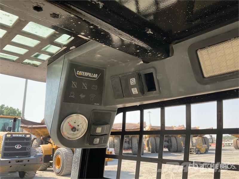 CAT 226B3 Skid Steer Loader Skid steer loaders