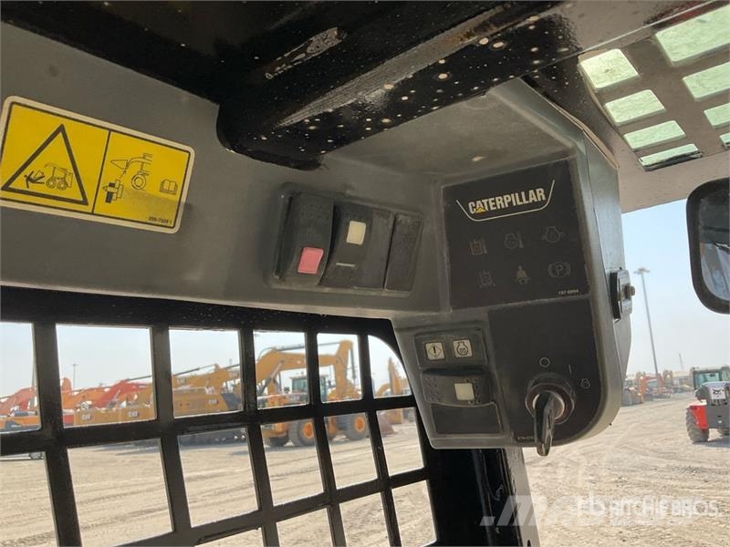 CAT 226B3 Skid Steer Loader Skid steer loaders