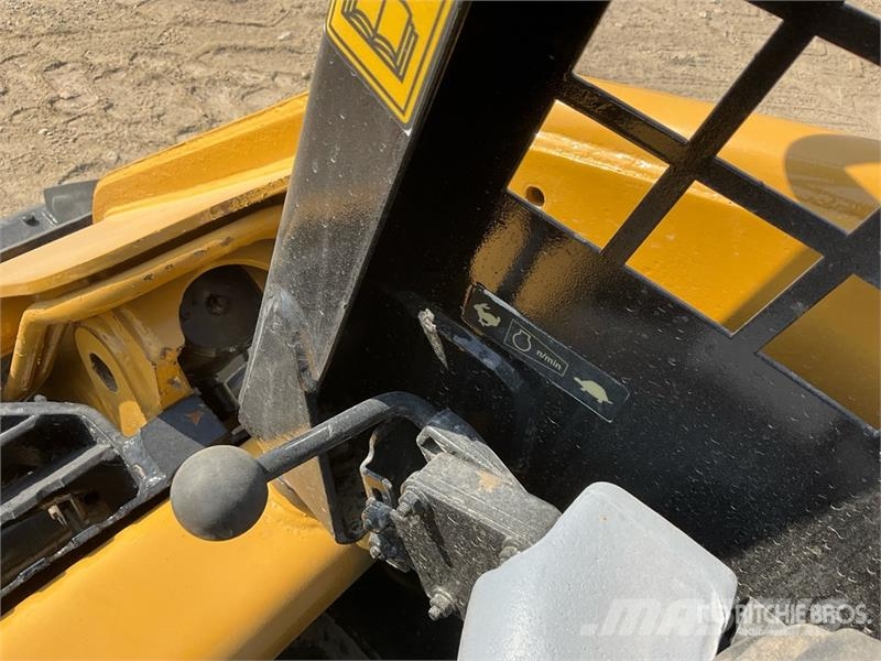 CAT 226B3 Skid Steer Loader Skid steer loaders
