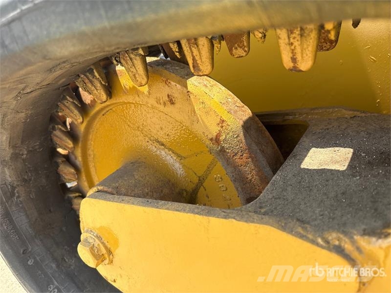 CAT 259B Chargeuse compacte