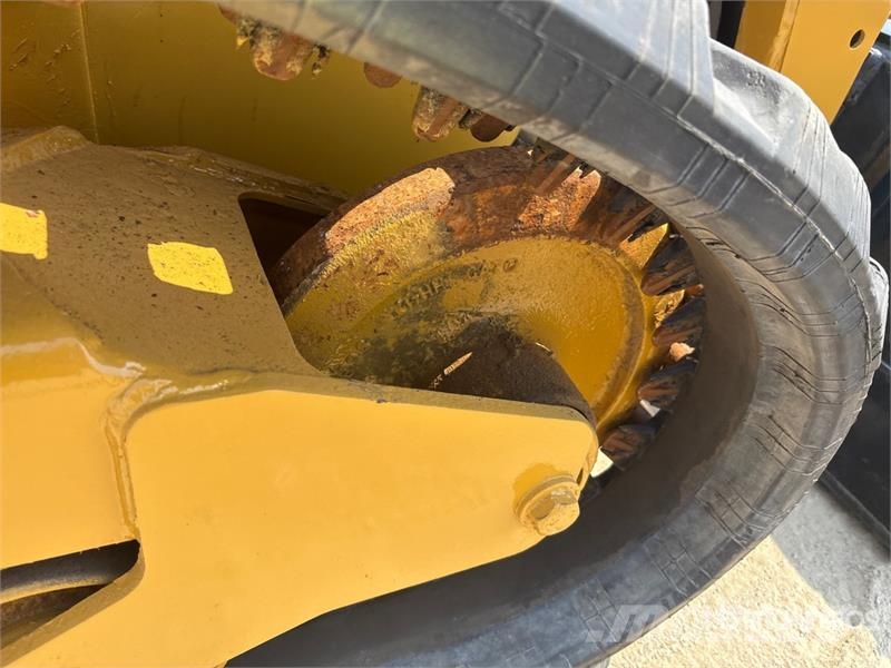 CAT 259B Chargeuse compacte
