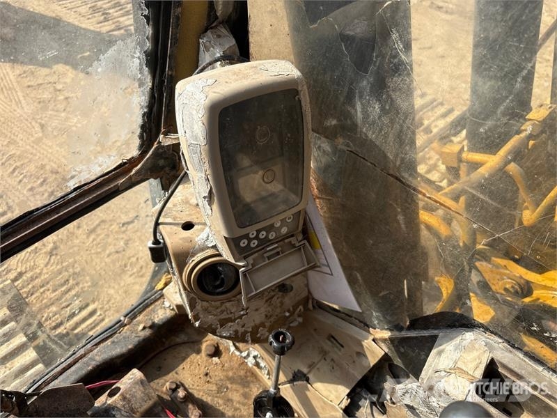 CAT 320CL Tracked Excavator Lánctalpas kotrók