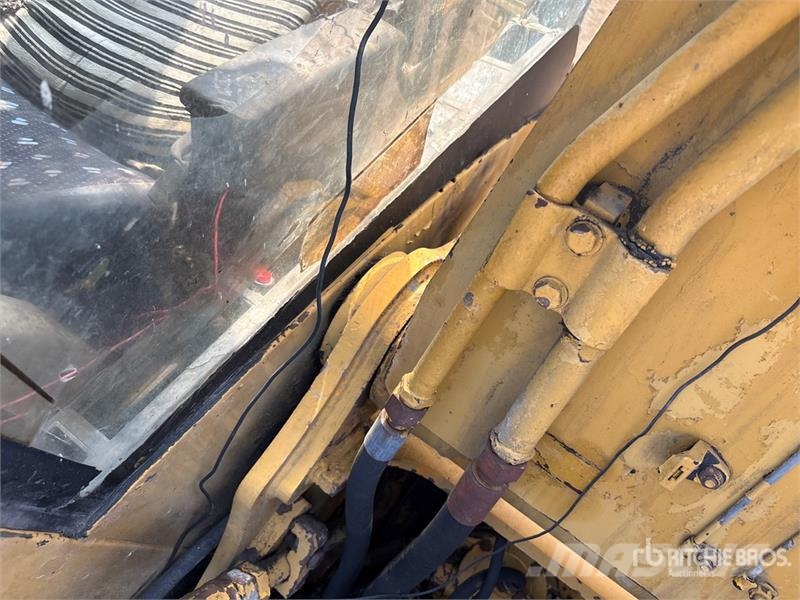 CAT 320CL Tracked Excavator Lánctalpas kotrók