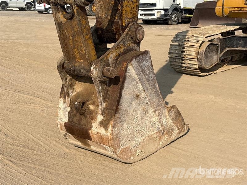CAT 320CL Tracked Excavator Lánctalpas kotrók