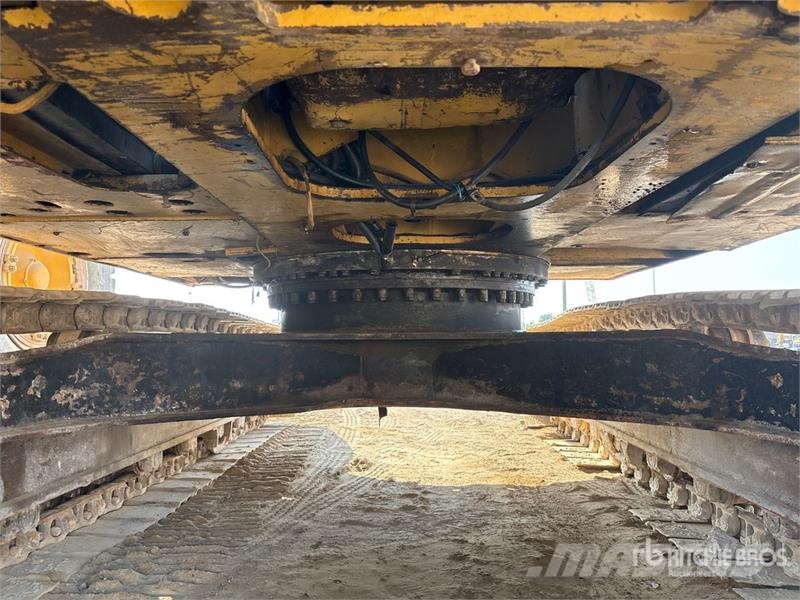 CAT 320CL Tracked Excavator Lánctalpas kotrók