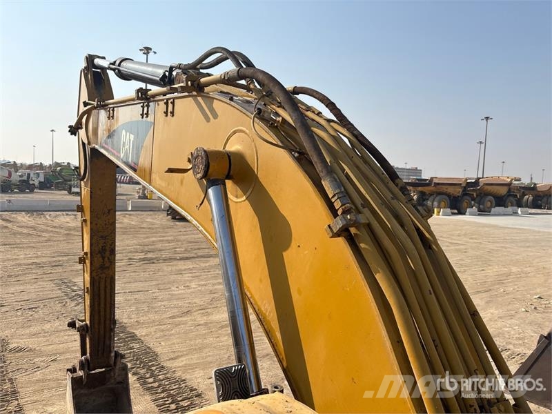 CAT 320CL Tracked Excavator Lánctalpas kotrók