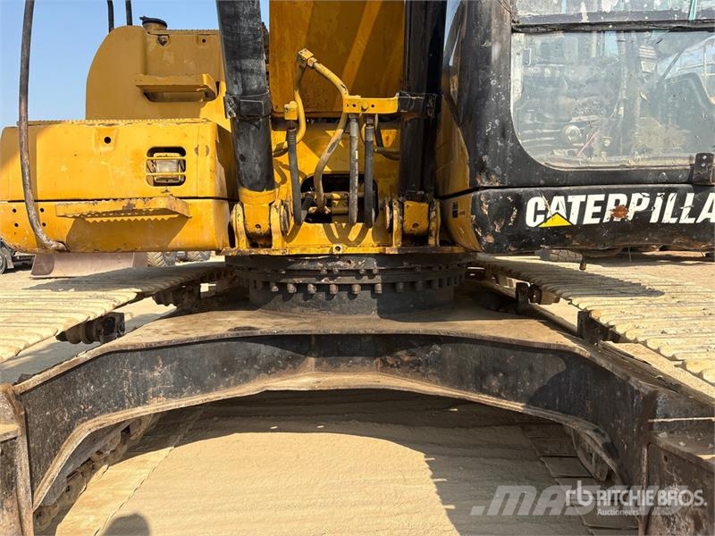 CAT 320CL Tracked Excavator Lánctalpas kotrók